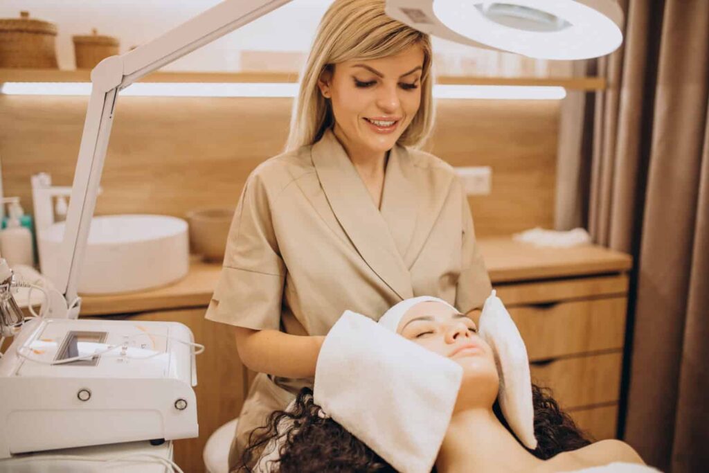 Oświetlenie LED salonu kosmetycznego